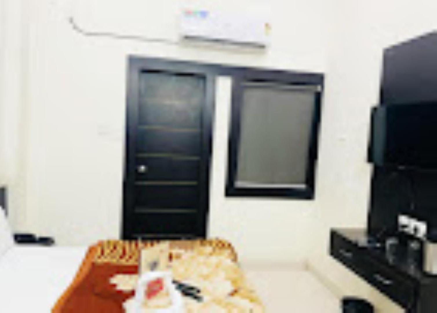 Hotel Mahabir Inn Mathura Extérieur photo