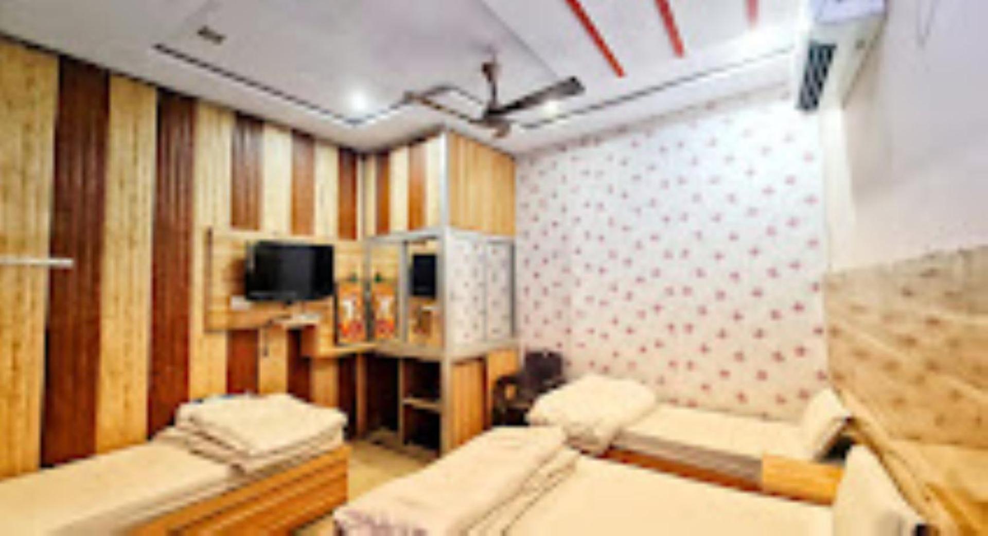 Hotel Mahabir Inn Mathura Extérieur photo